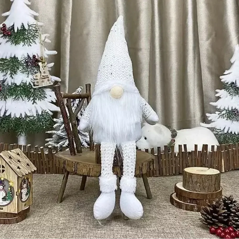 435A - WHITE -GNOME FOR THE HOLIDAY‎